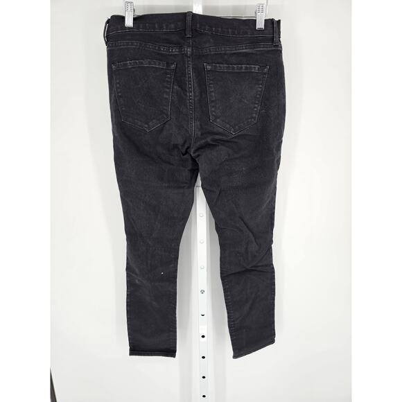 Old Navy Womens Sz 8 Curvy Profile Mid Rise Denim Jeans Black Distressed - Picture 3 of 4